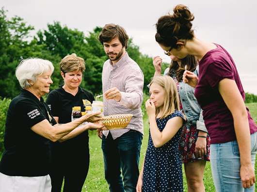 famille dégustation miel